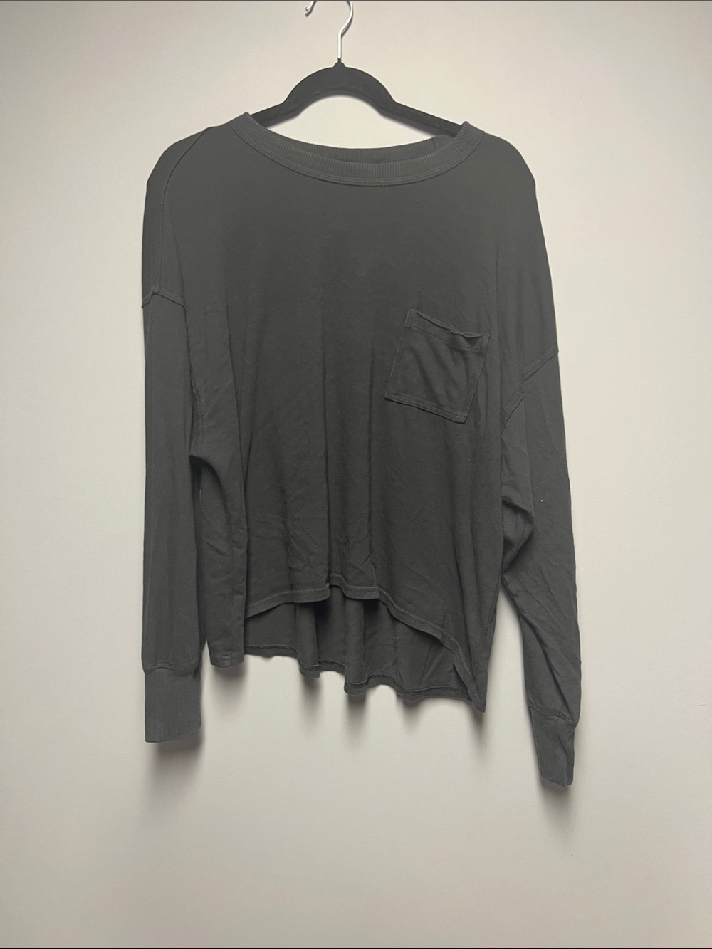 aerie charcoal gray crewneck long sleeve with pocket